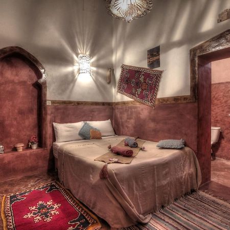 Guest Housse Kasbah Tifaoute Bed and Breakfast Ait Benhaddou Esterno foto